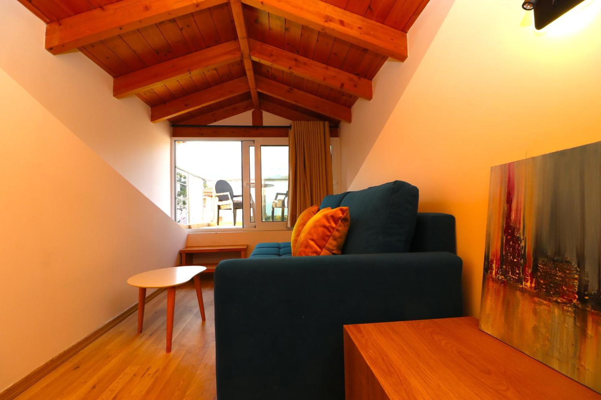 Fegi Rooms Himarë Extérieur photo
