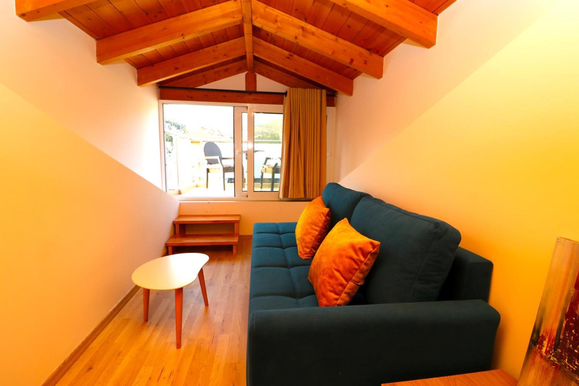 Fegi Rooms Himarë Extérieur photo