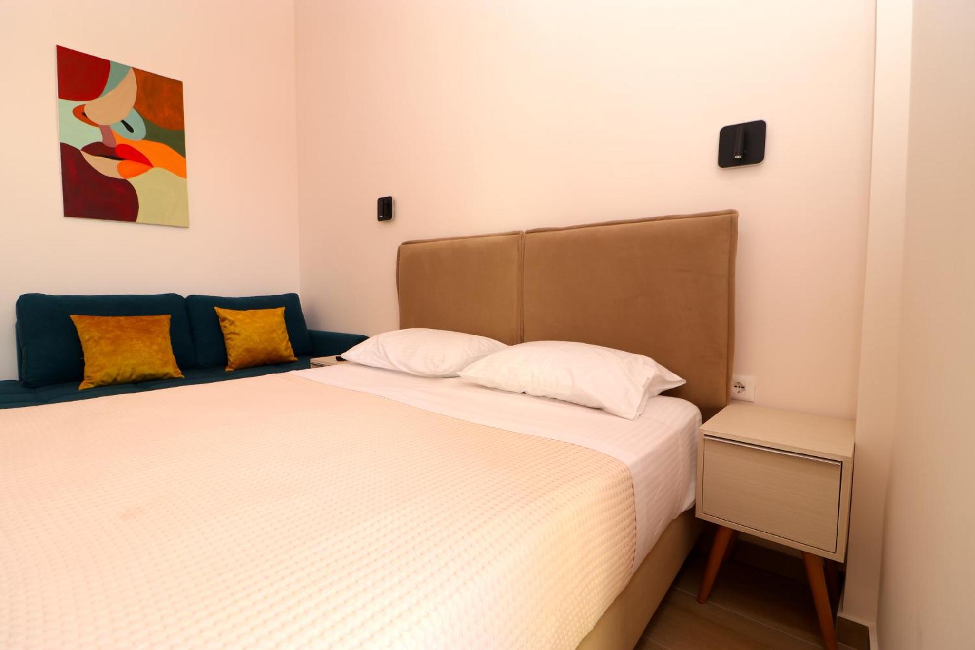 Fegi Rooms Himarë Extérieur photo